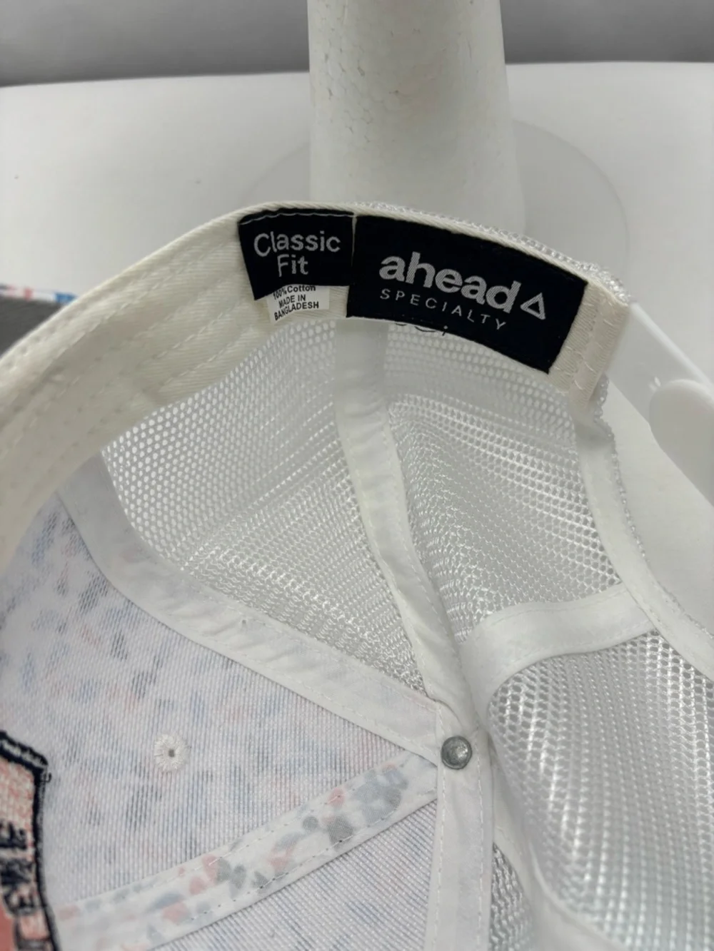 AHEAD‎ Country Club Trucker Hat Festive Flamingo Pattern-WhiteCap #0507